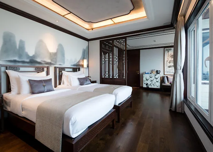 Heritage Line Ginger Cruise - Bay & Lan Ha Bay  Hạ Long
