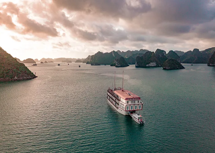 Heritage Line Ginger Cruise - Bay & Lan Ha Bay 