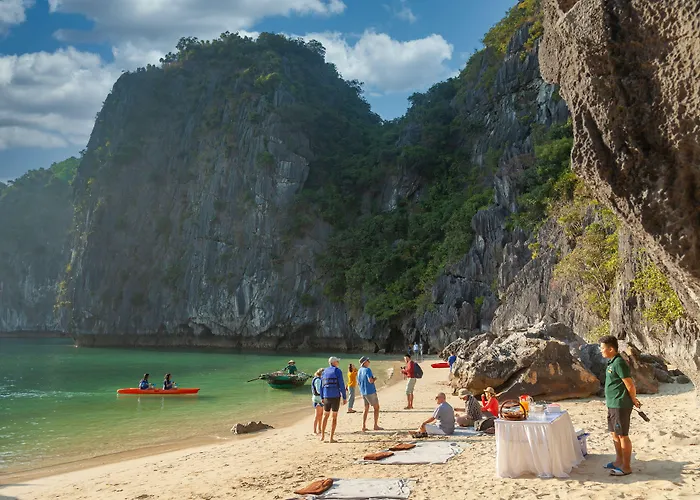  Heritage Line Ginger Cruise - Bay & Lan Ha Bay Hạ Long