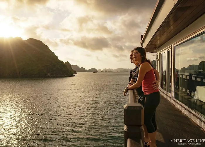 Heritage Line Ginger Cruise - Bay & Lan Ha Bay Hạ Long